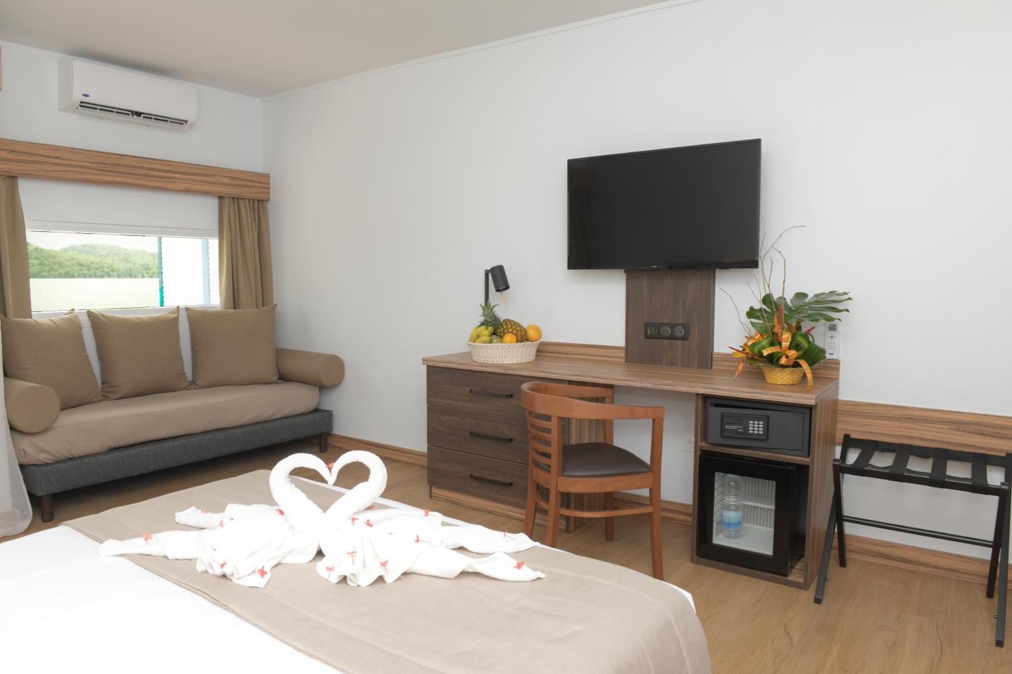 Carayou Hotel & Spa Les Trois-Ilets Buitenkant foto